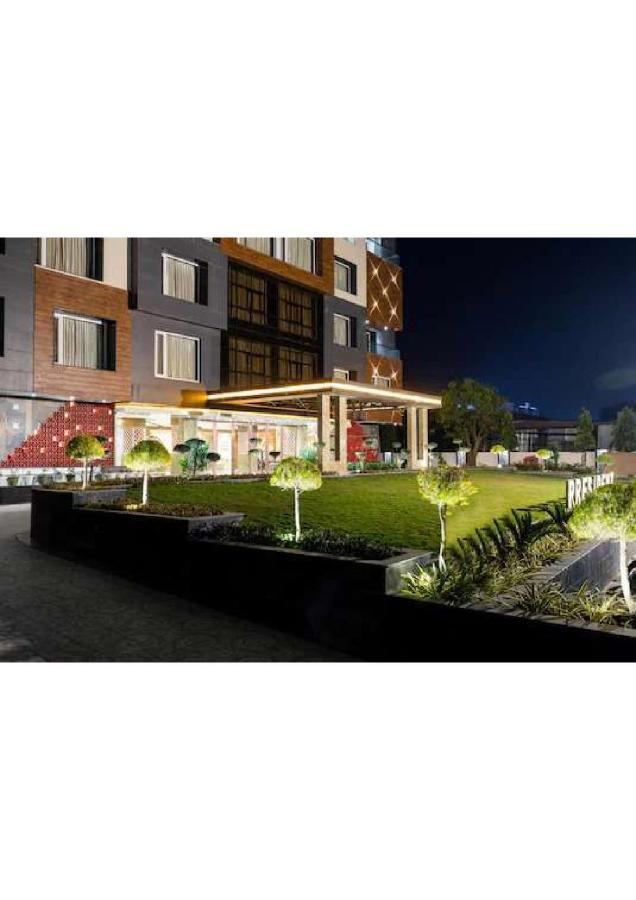 Hotel Shivay President Udždžain Exteriér fotografie