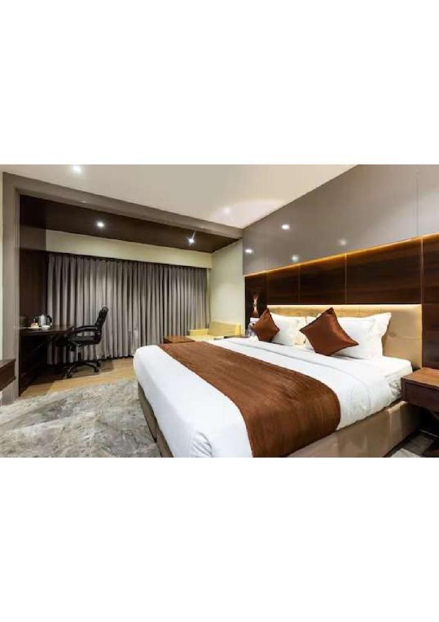Hotel Shivay President Udždžain Exteriér fotografie